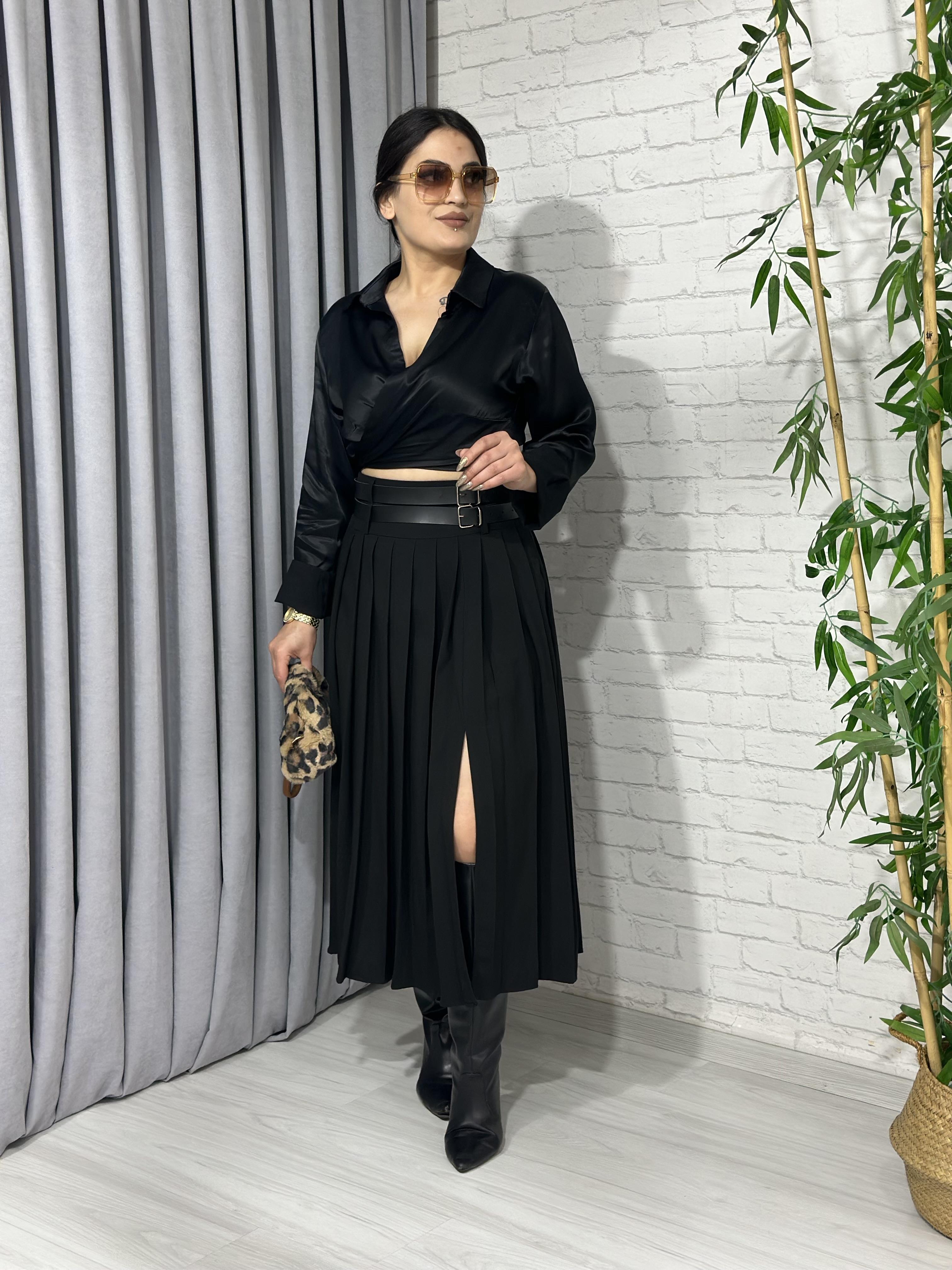 Siyah Çift Kemerli Yırtmaçlı Pileli Uzun Etek  A801