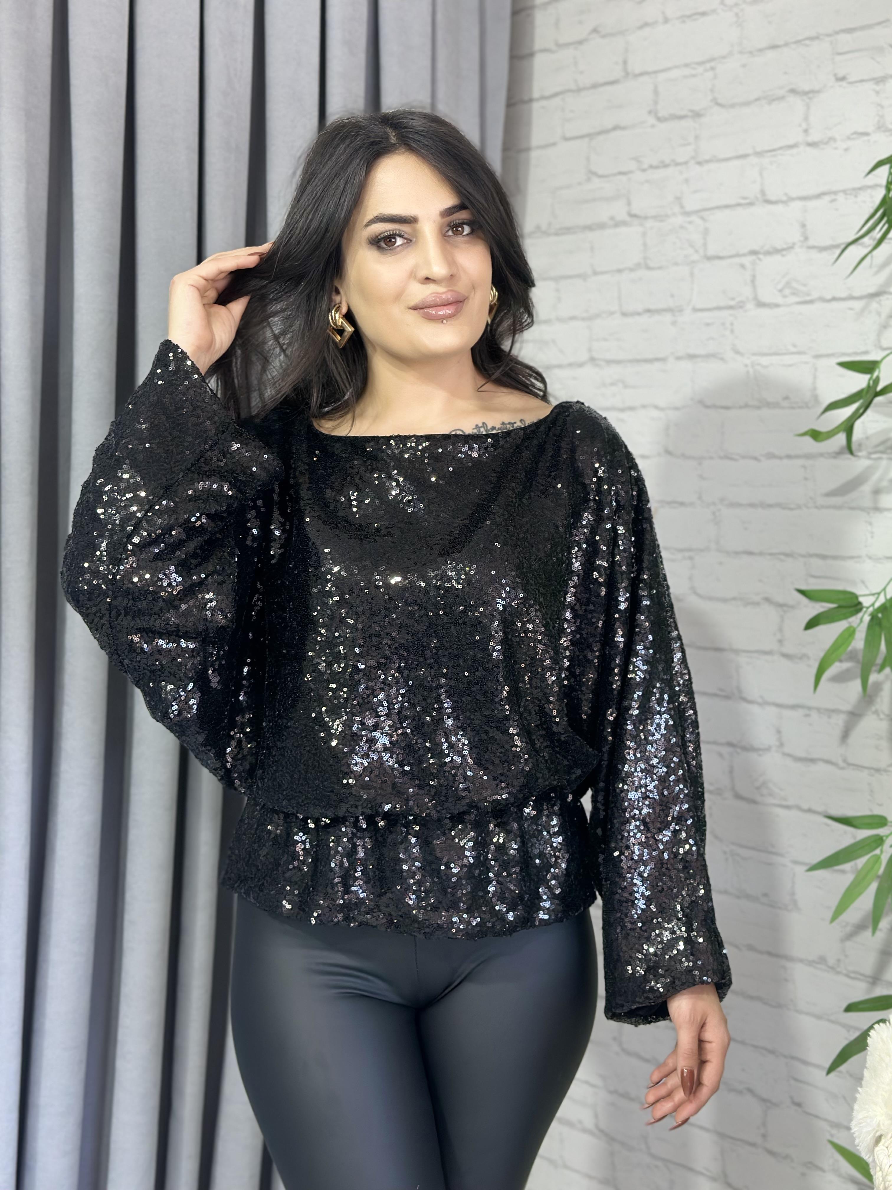 Siyah Pul Detaylı Bel Lastikli Bluz