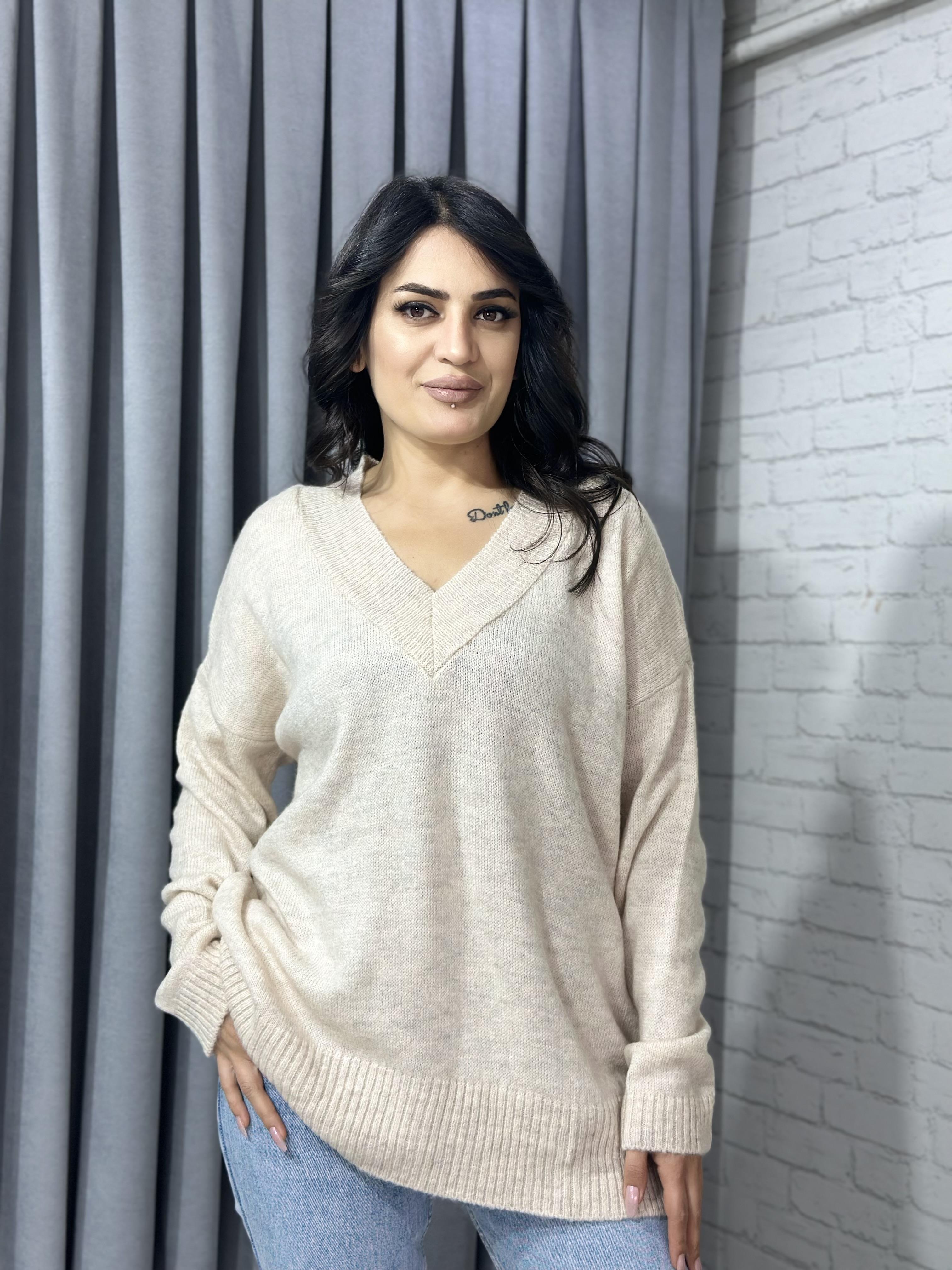 Taş V Yaka Triko Kazak 