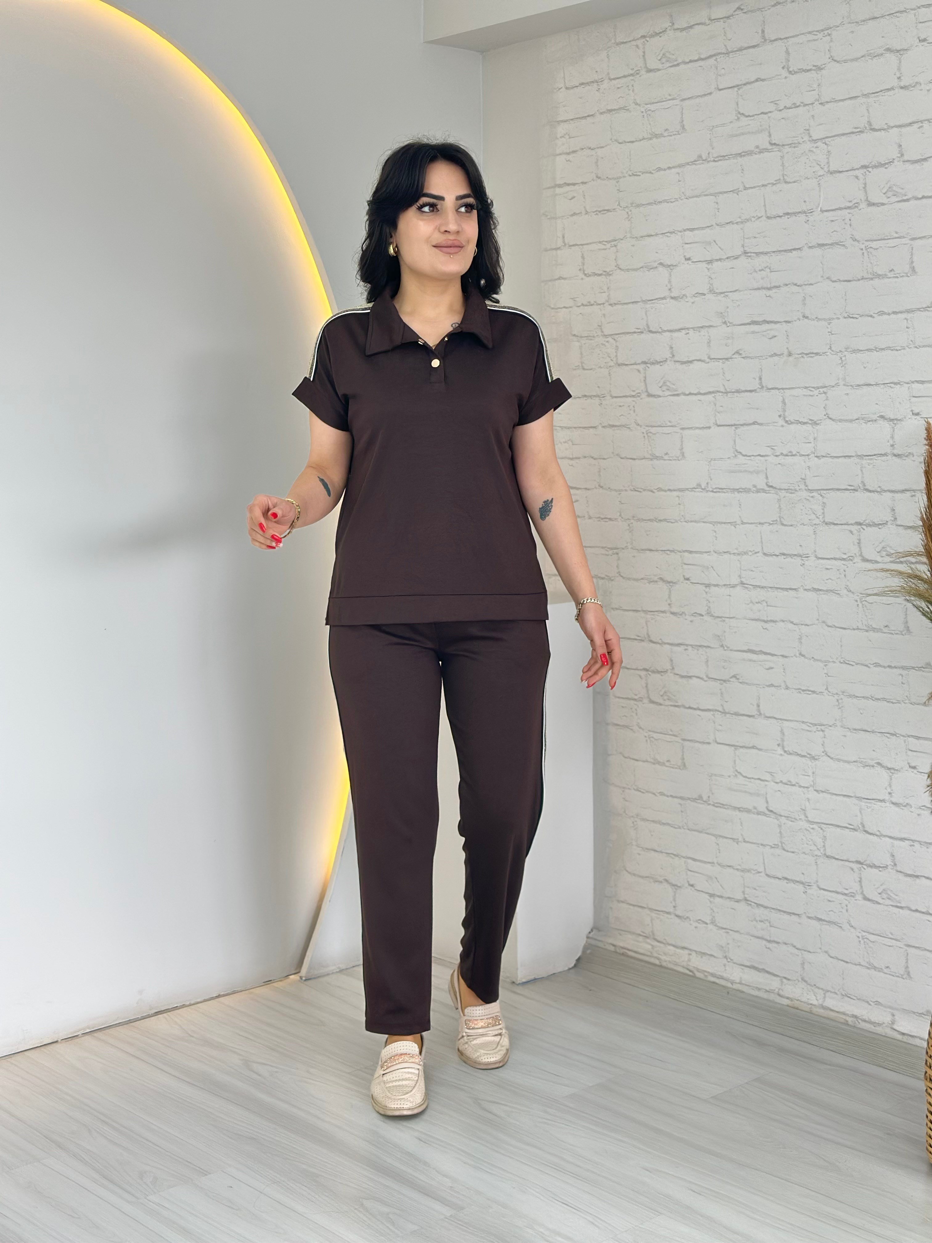 Truva Acı Kahve Polo Yaka Düğmeli Şerit Detaylı Cepli Takım D064