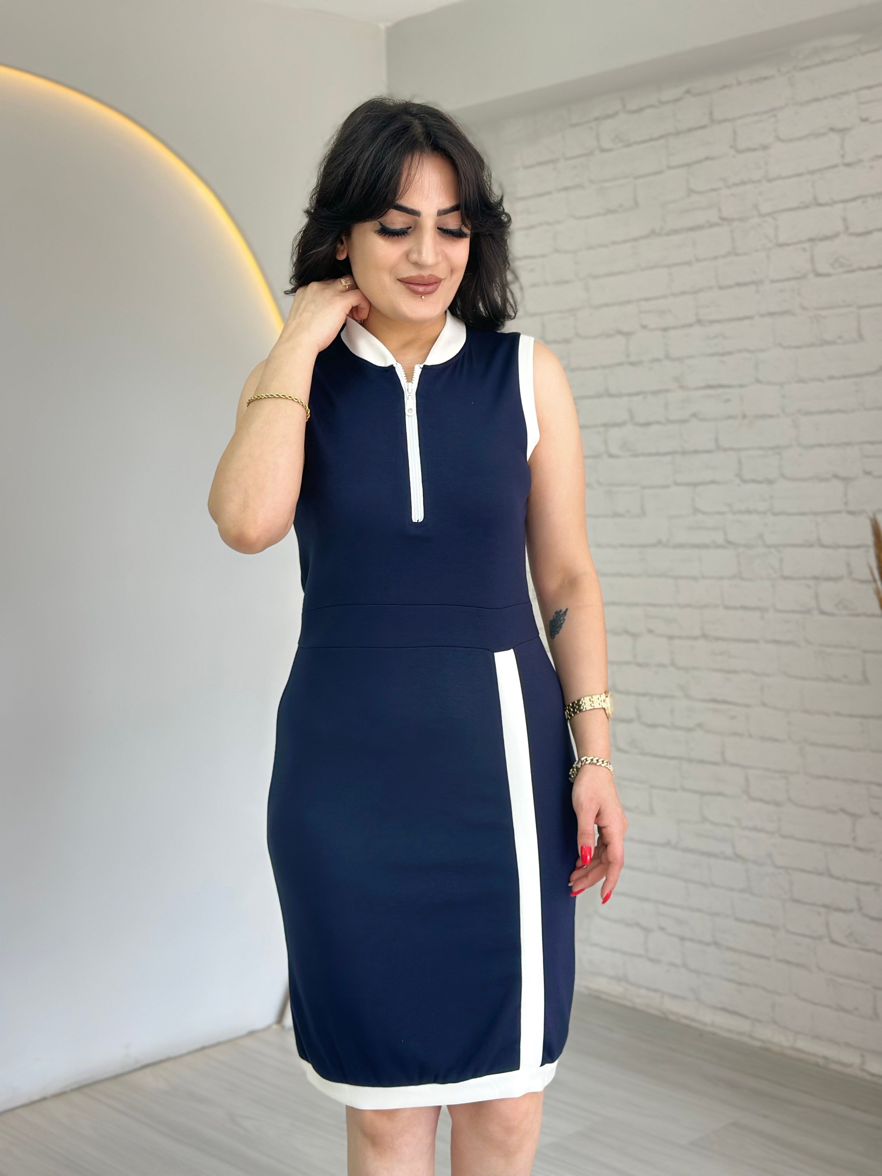 Vela Lacivert Yarım Fermuarlı Sıfır Kol Biyeli Viskon Elbise D083