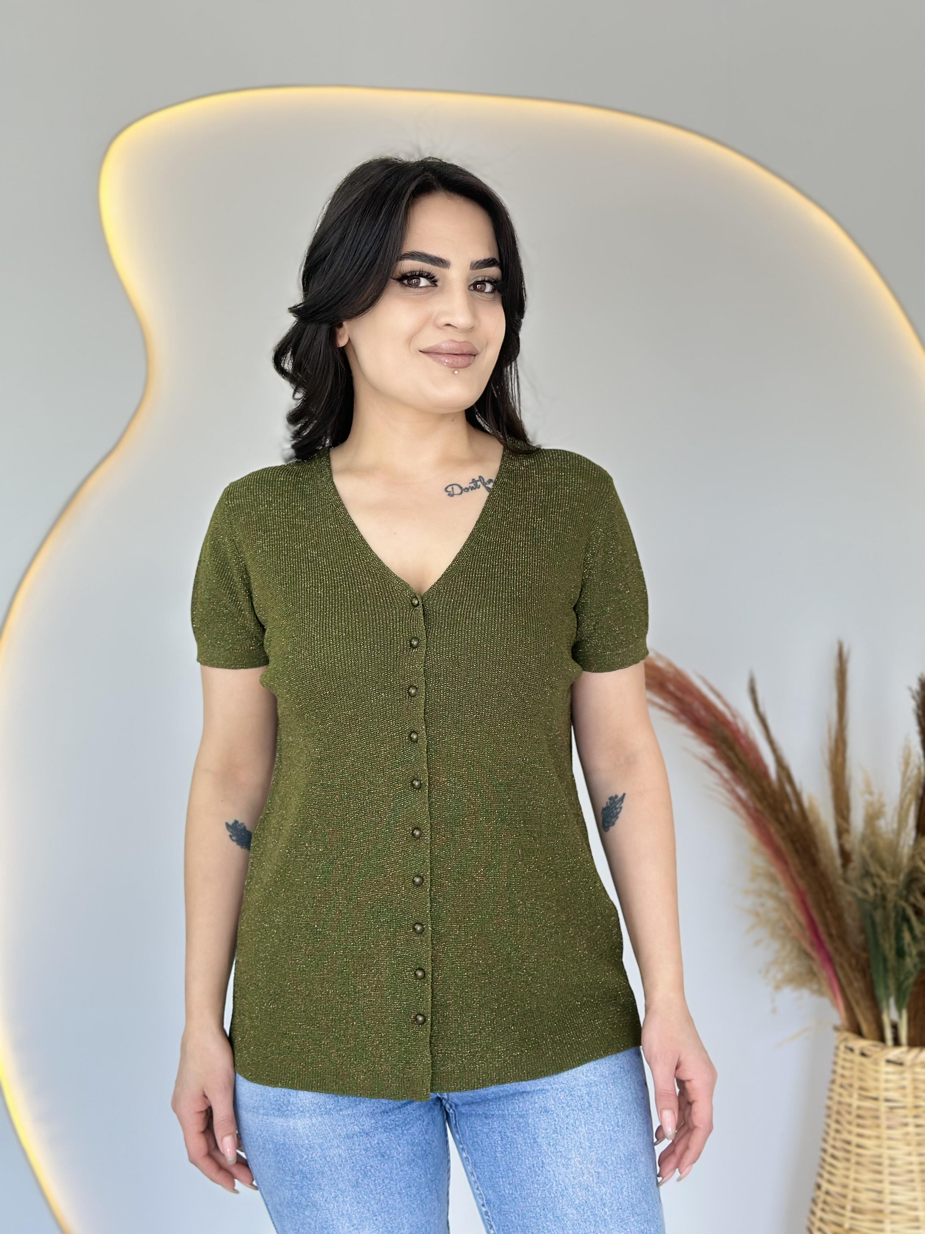 Velvet Haki V Yaka Önü Düğme Detaylı Sim İşlemeli Bluz D037