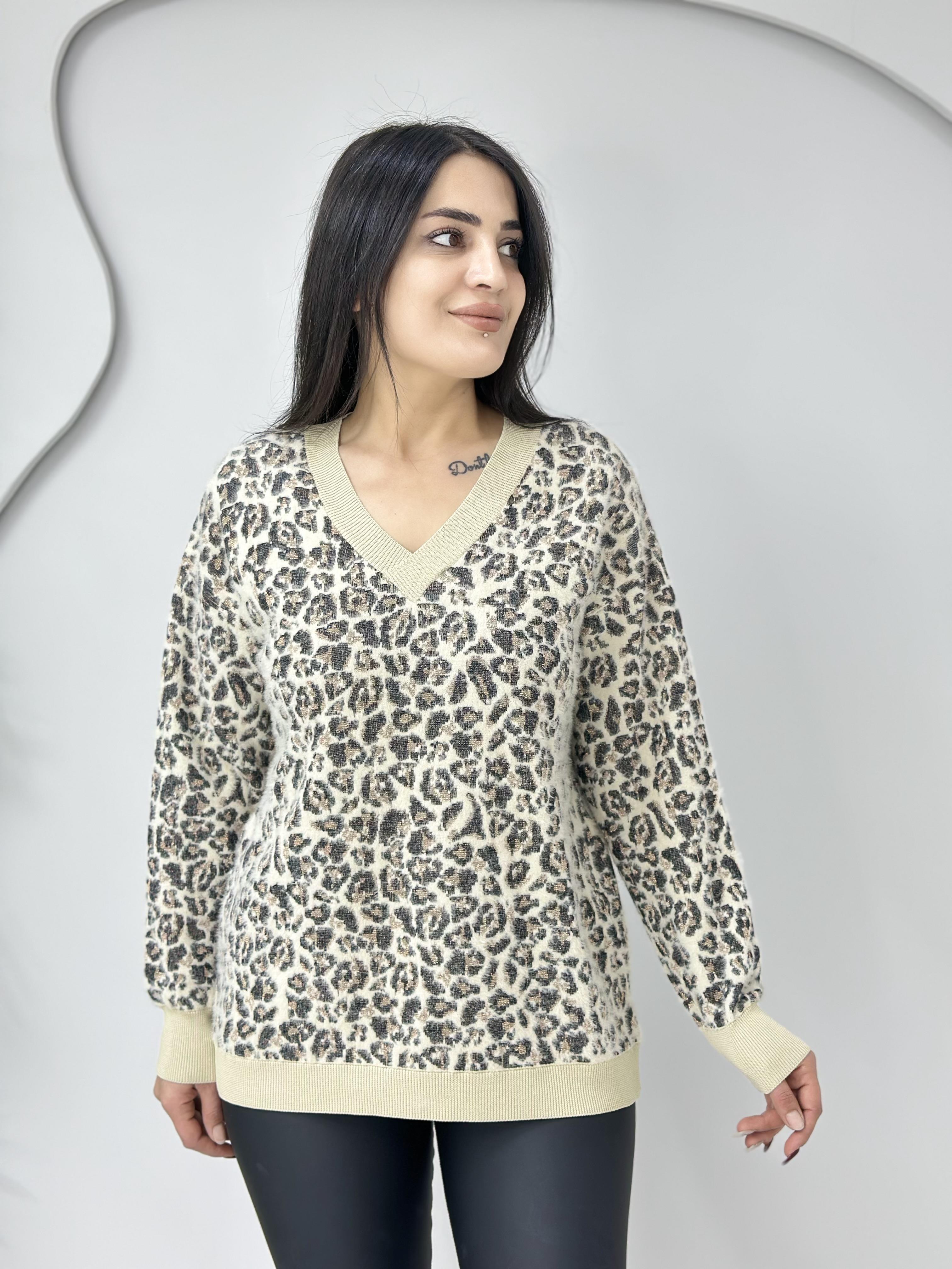 Wild Ekru Leopar V Yaka Yumuşak Dokulu Triko Kazak A305