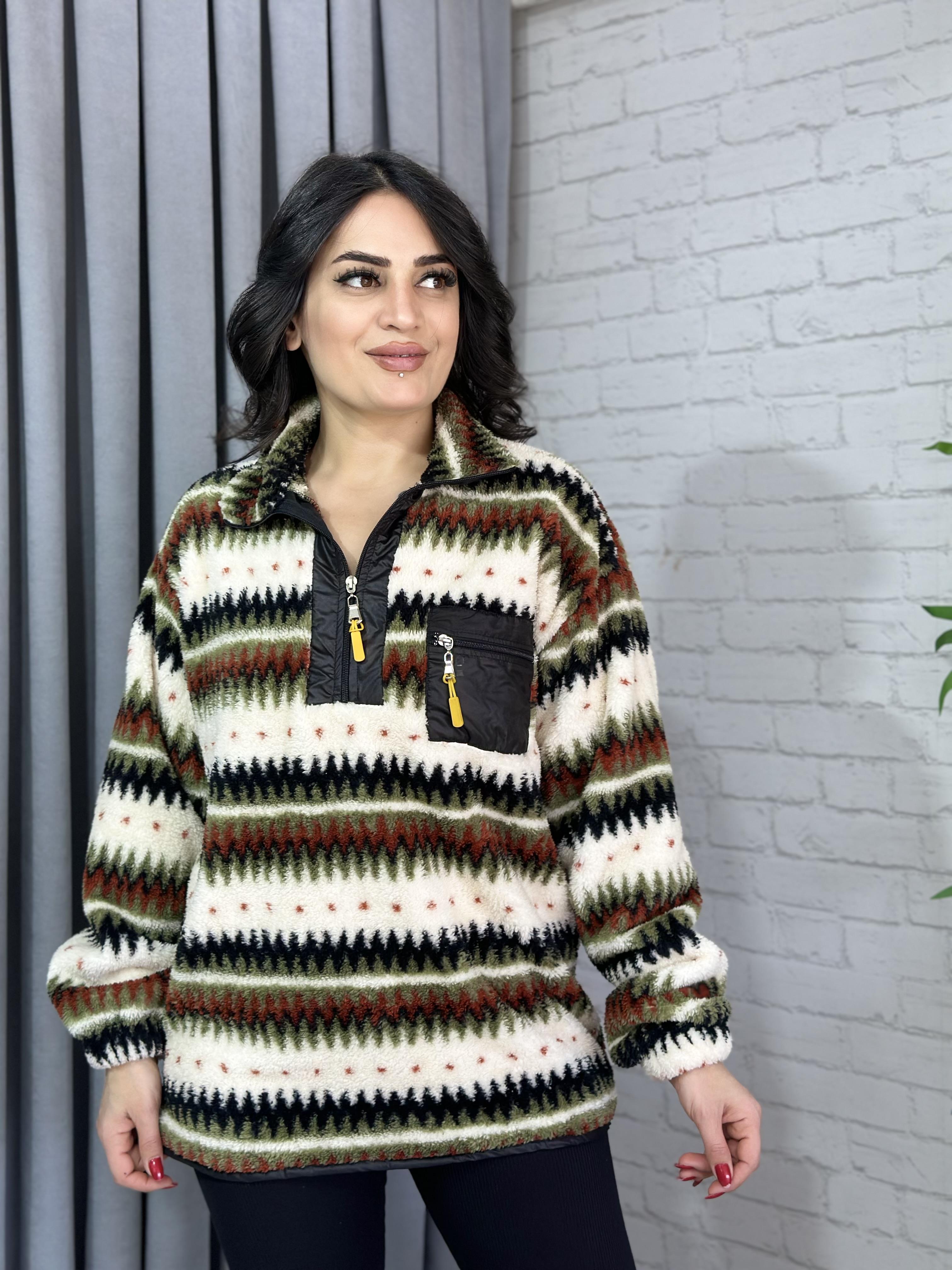 Yeşil Fermuarlı Cep Detaylı Peluş Sweatshirt 