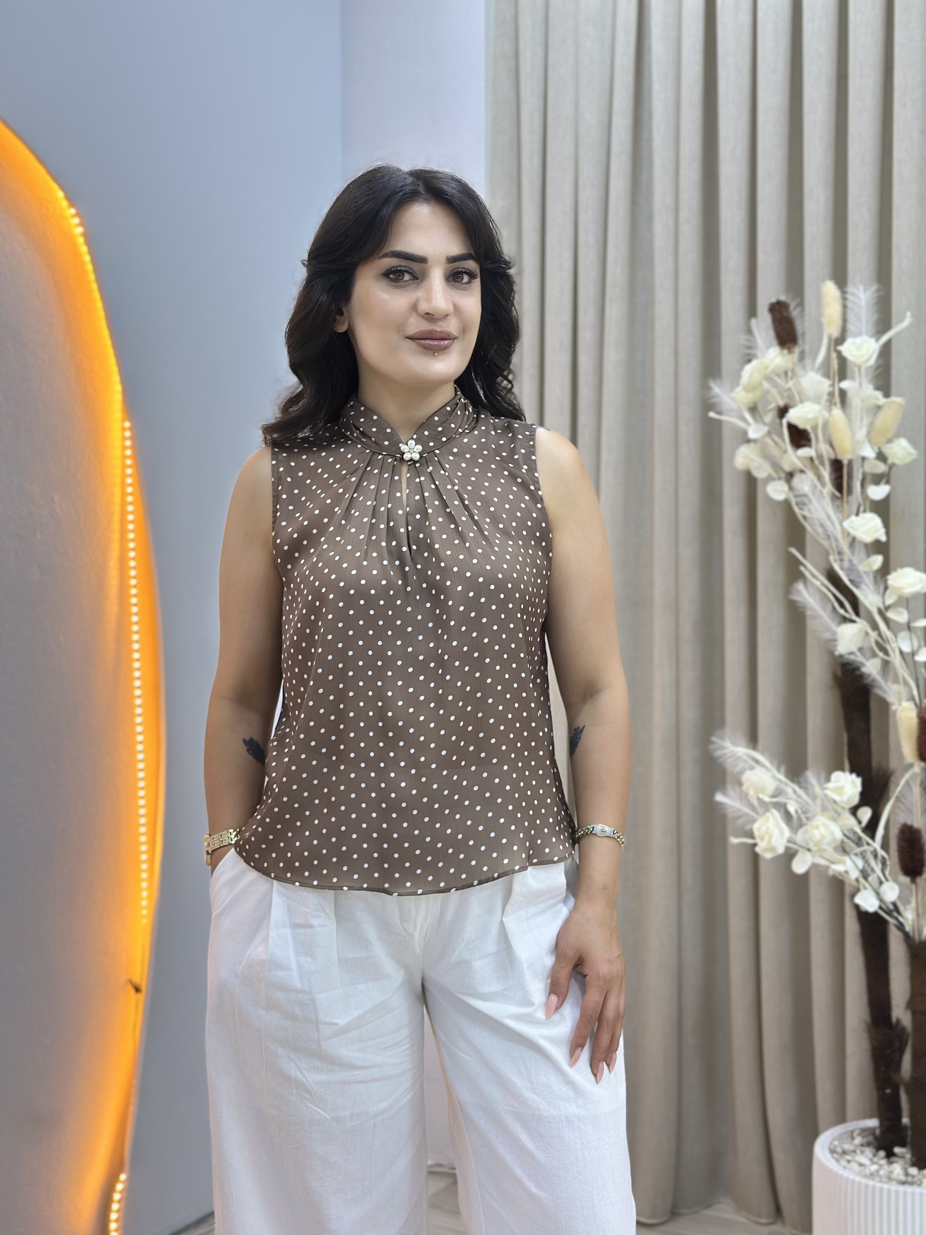 Zerin Kahve Yaka Büzgülü Puantiyeli Saten Bluz D164