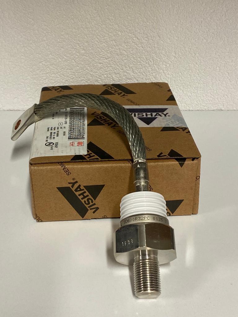 IR 600A 3200V VİDALI KAMÇILI DİYOT B8