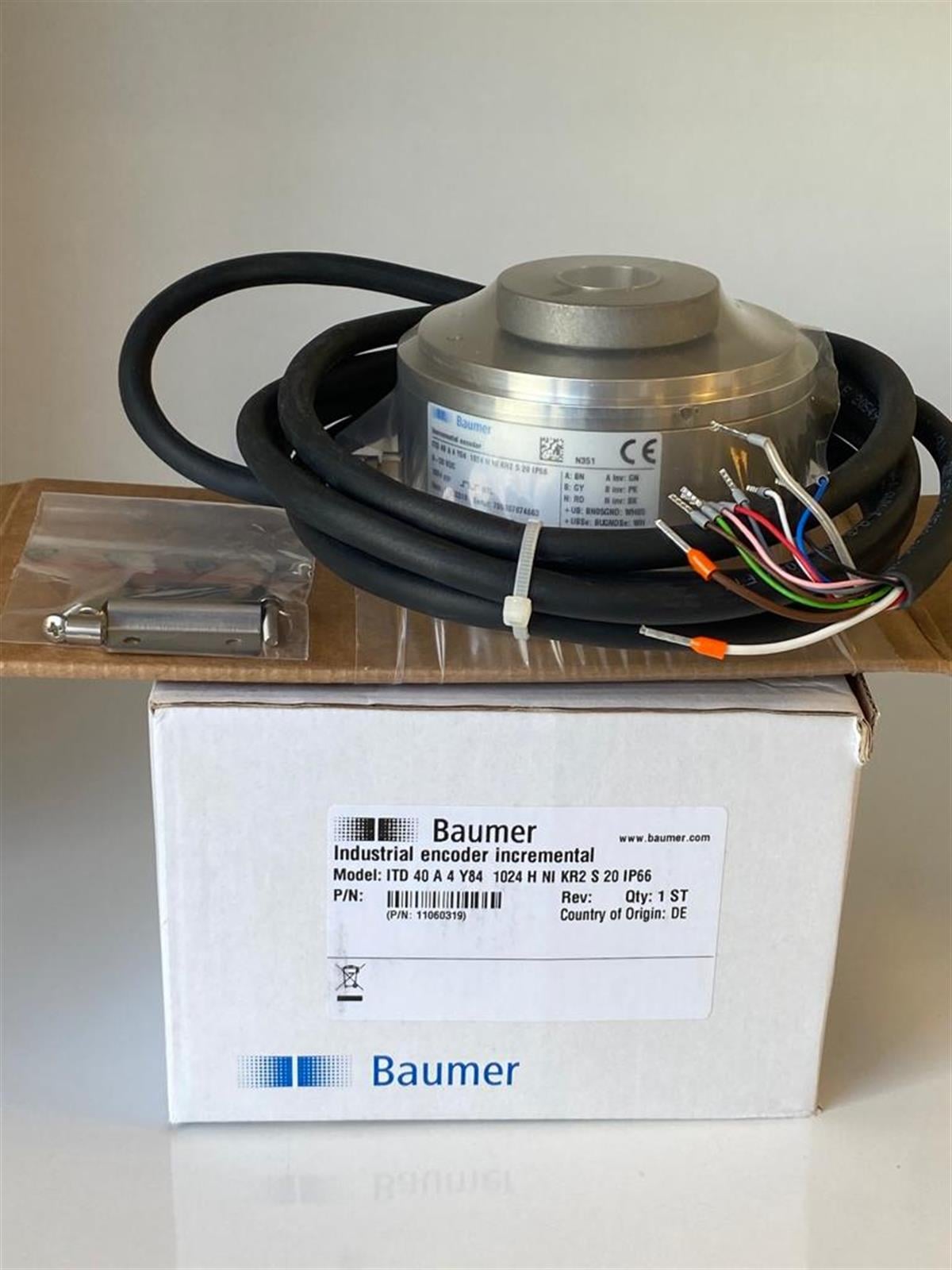 ITD 40 A4 Y84 1024 HNI KR2 S20 BAUMER ENCODER