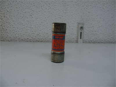 Time-Delay Sigorta Amp-Trap AJT5-6/10