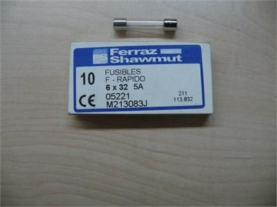 *10 ADET FİYATIDIR* Cam Sigorta 250V F 6X32 5A / 60 Adet Stok