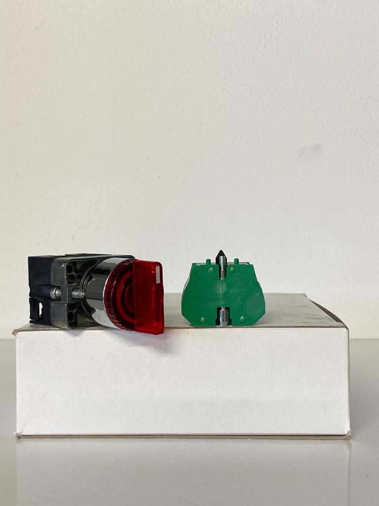 COMEPI 0-1 IŞIKLI MANDAL BUTON KIRMIZI Q22mm 2 Pozisyon 1NK kontak düzeni IP65 