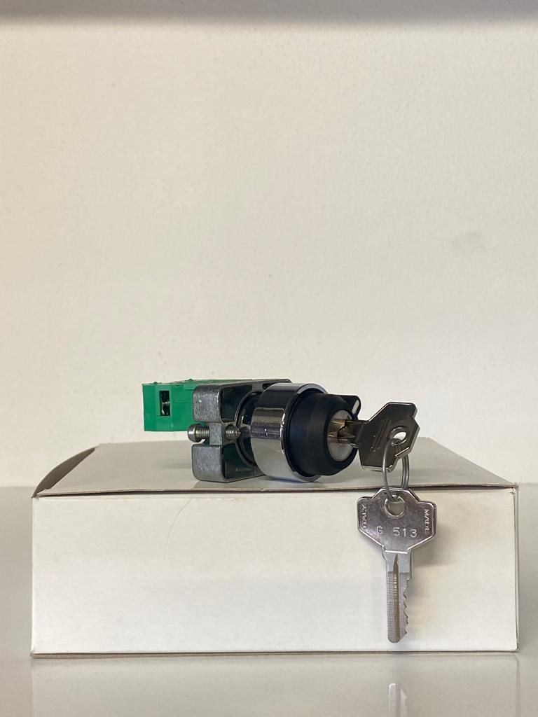 COMEPI METAL ANAHTARLI BUTON  2 Pozisyon Q22mm  Sola kalıcı 1NA kontak düzeni IP65