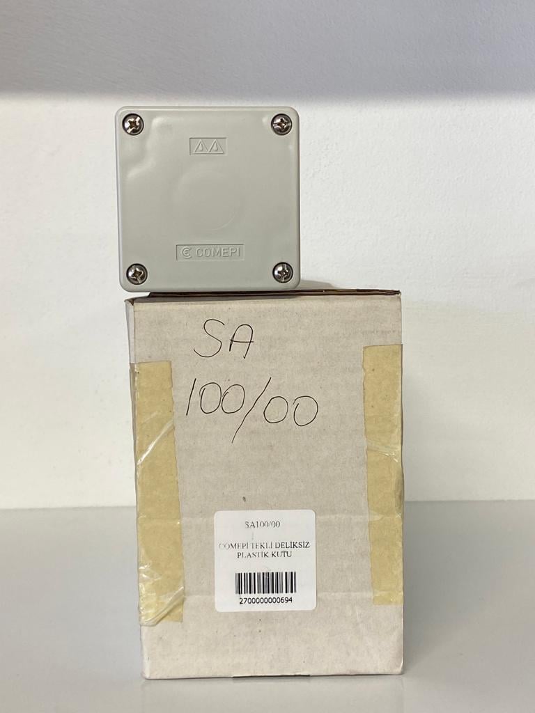 COMEPI TEKLİ DELİKSİZ PLASTİK KUTU TERMOPLASTİK 70*70*51 GRİ