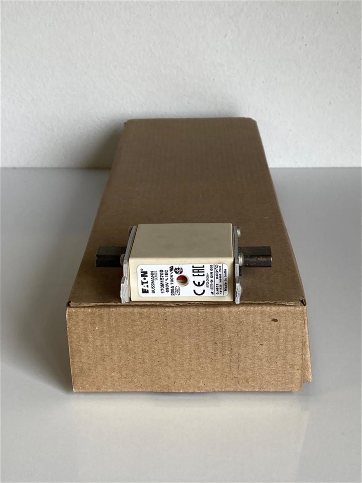 Eaton Bussmann170M1570D FUSE 200A 690V aR DIN 000 HSDNH  Bussmann170M1570D FUSE 200A 690V aR DIN 000 HSDNH  Bussmann