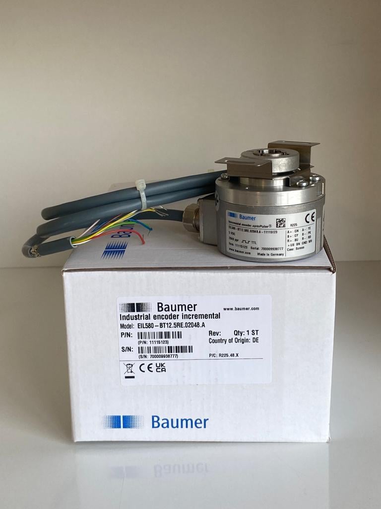 EIL580-BT12.5RE.02048.A BAUMER ENC. 5V DC
