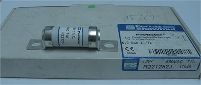 Hızlı Sigorta 71A 690VAC