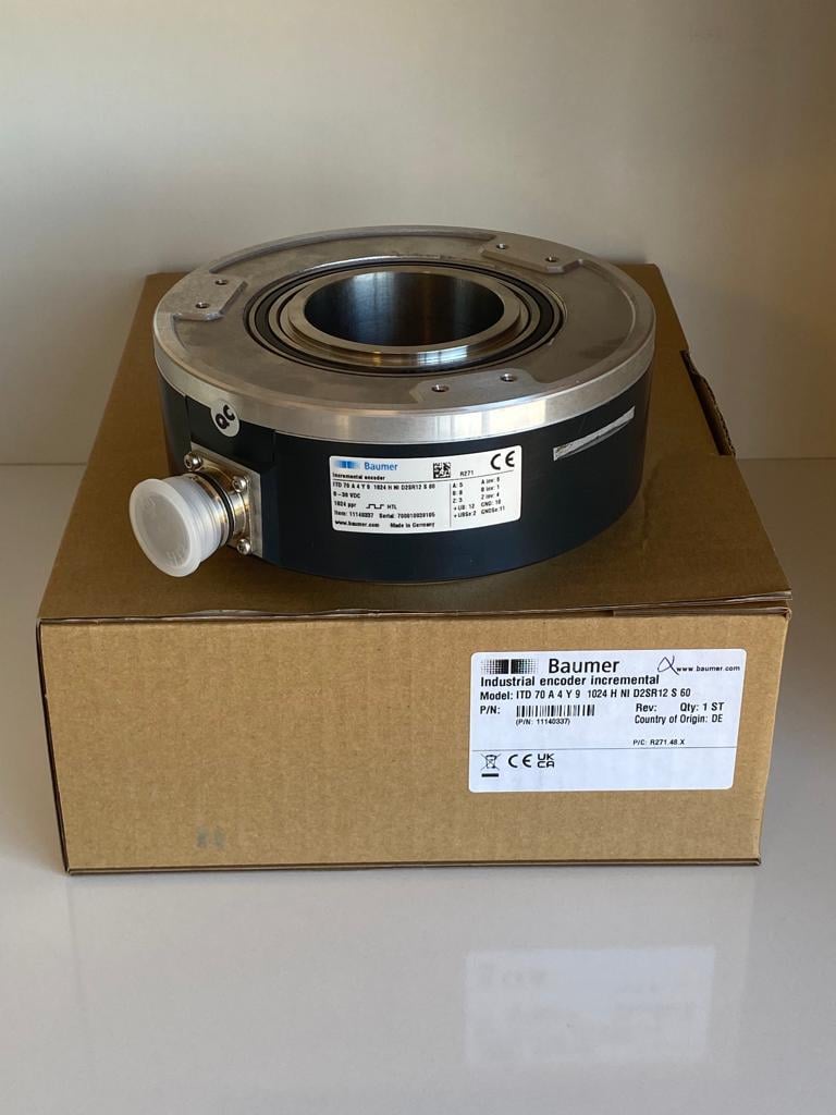ITD 70 A4 Y9 1024 HNI D2SR12 S60 BAUMER INCREMENTAL ENCODER