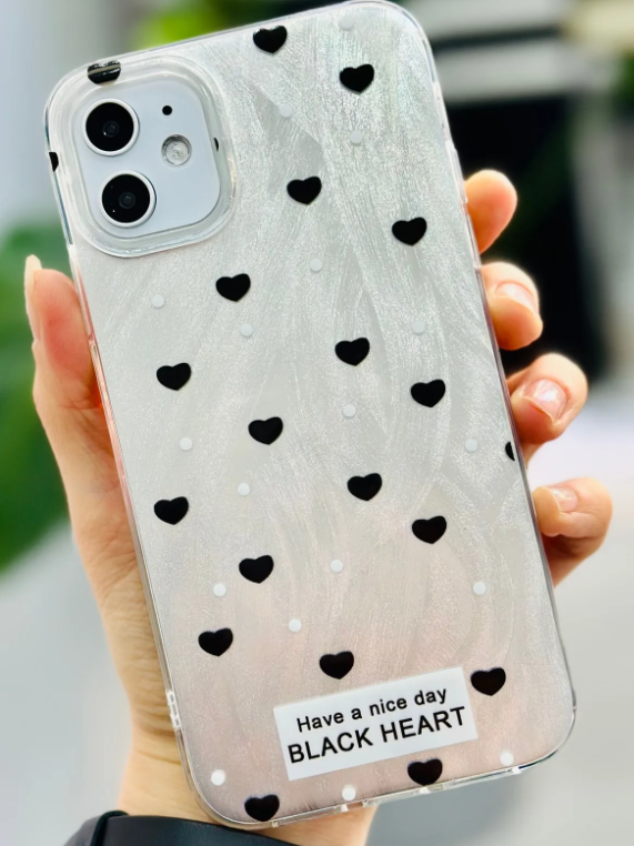  Iphone 11 UYUMLU Shine Kalp Tasarımlı Renk Geçişli Parlak Silikon Korumalı Kılıf