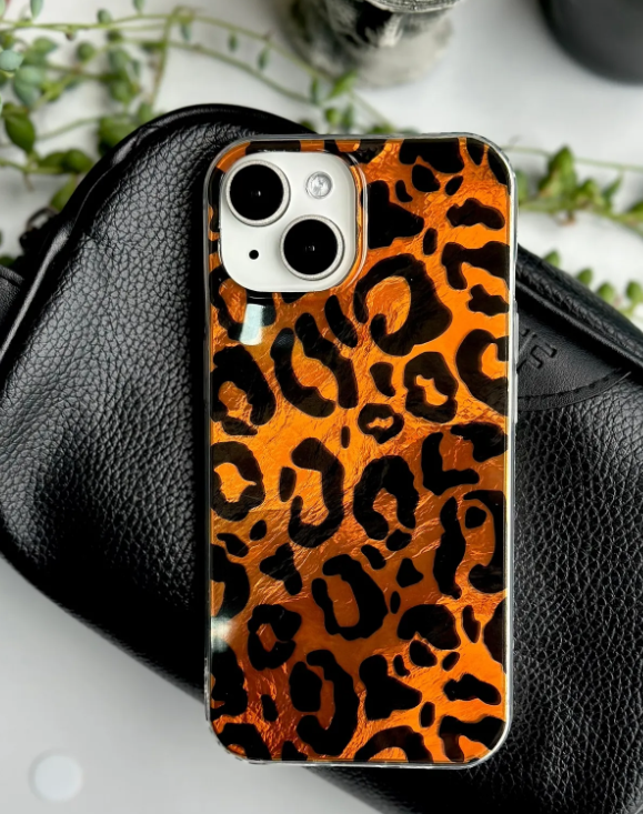  Iphone 13 - 14 - 15 Uyumlu Leopar Renk Geçişli Parlak Tasarımlı Silikon Kılıf