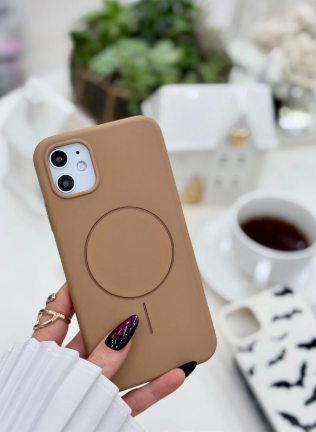 Iphone 11 Uyumlu MAGSAFE Özellikli Mat Parmak İzi Bırakmaz Darbe Önleyici Sıvı Silikon Kılıf