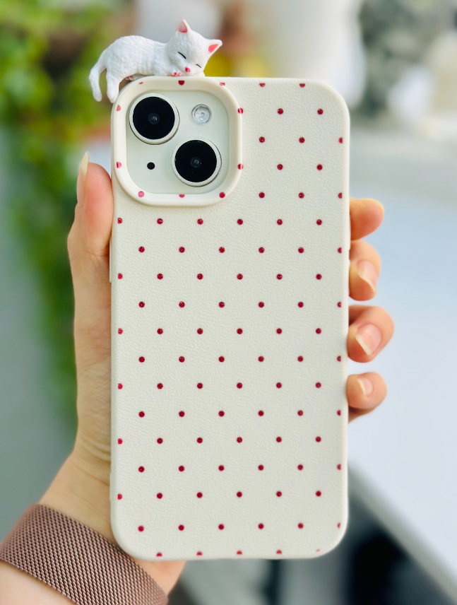 Iphone 13 - 14 ve 15 Uyumlu 3d Oyuncaklı Kedi Tasarımlı Esnek Silikon Kılıfı