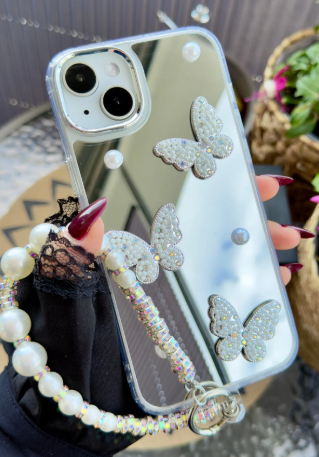 Iphone 14 Plus - 15 Plus Uyumlu Aynalı Charmlı Kelebek Tasarımlı Kenarları Silikon Kılıf