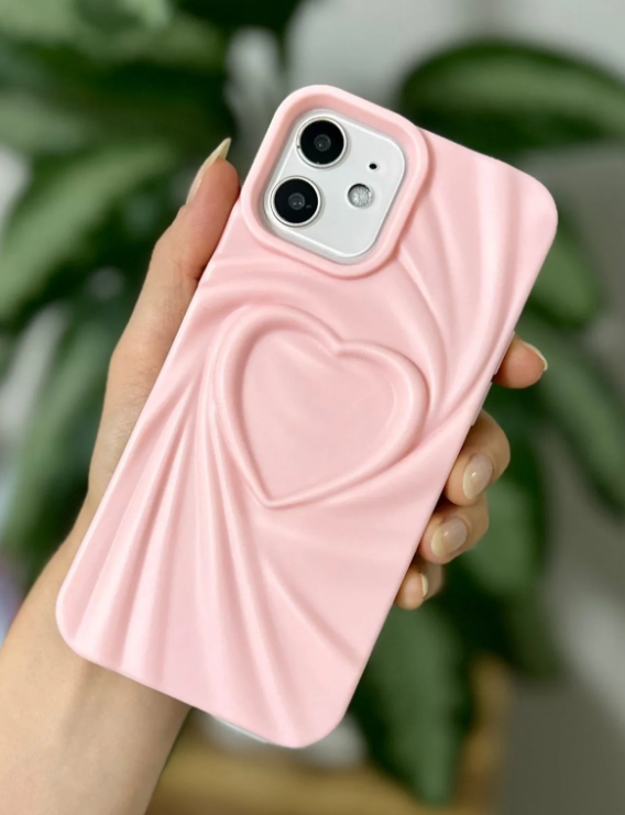  Apple Iphone 12 ve 12 Pro Uyumlu 3D Mat Saten Kalp Kabartma Desenli Darbe Önleyici Silikon Kılıf