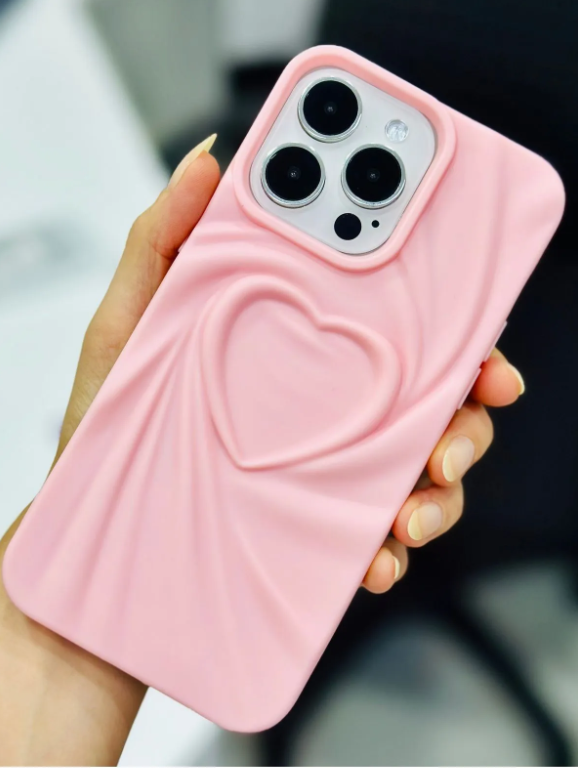  Apple Iphone 14 Promax ve 15 Promax Uyumlu 3D Mat Saten Kalp Kabartma Desenli Silikon Kılıf