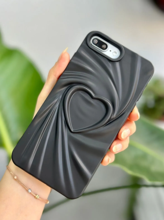  Apple Iphone 7 Plus ve 8 Plus Uyumlu 3D Mat Saten Kalp Kabartma Desenli Silikon Kılıf