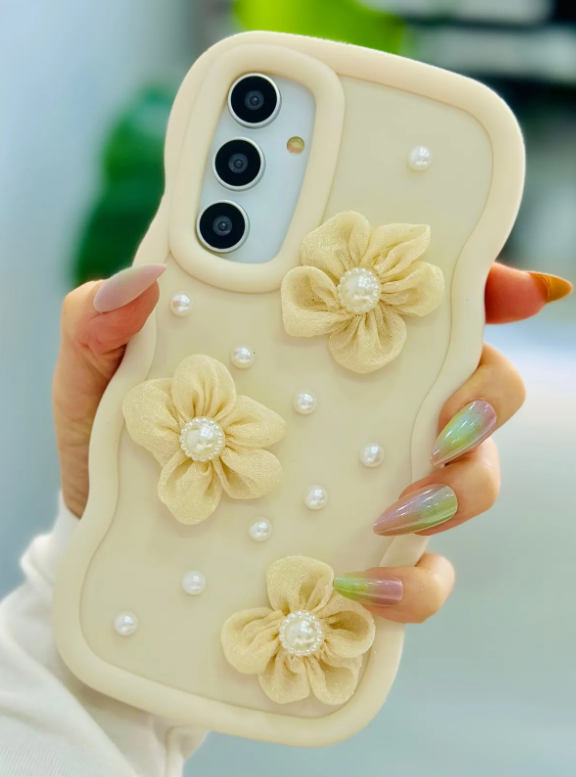  Galaxy A15 Uyumlu Tül Çiçek Tasarımlı Oyuncaklı Silikon Kılıf
