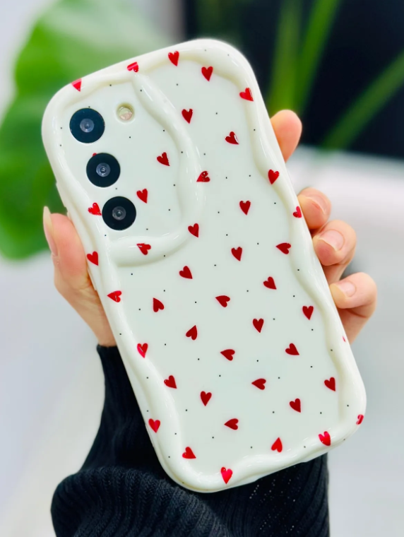  Galaxy S23 Uyumlu Kırmızı Kalpler Baskı Tasarımlı Silikon Kılıf