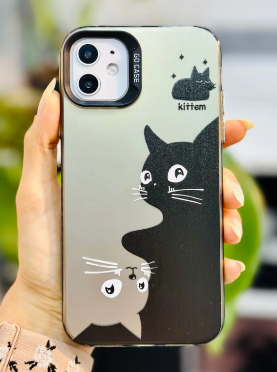  Iphone 11 Uyumlu (12 Görünümlü) KÖŞELİ Parmak İzi Bırakmaz Baskılı Metalik ELECTRO Silikon Kılıf