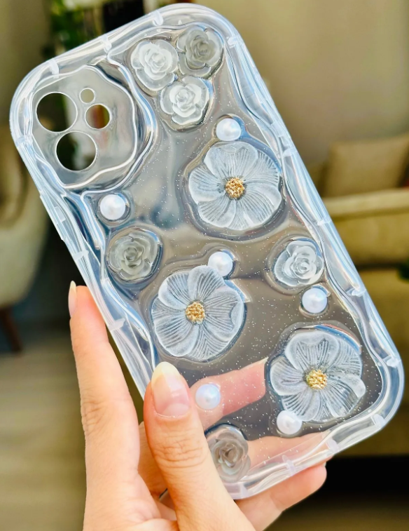  Iphone 11 Uyumlu 3d Oyuncak Çiçek Tasarımlı Yumuşak Silikon Kılıf