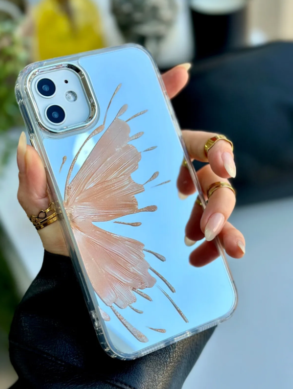 Iphone 11 Uyumlu Aynalı Gold Kelebek Tasarım Darbe Önleyici Silikon Kılıf