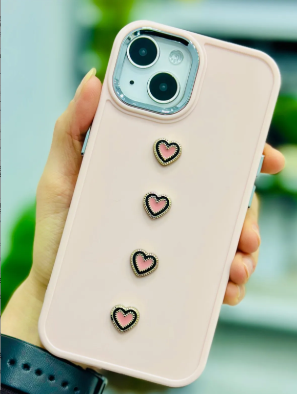  Iphone 13 - 14 ve 15 Uyumlu 4 PEMBE KALP Oyuncak Tasarımlı Esnek Silikon Kılıfı