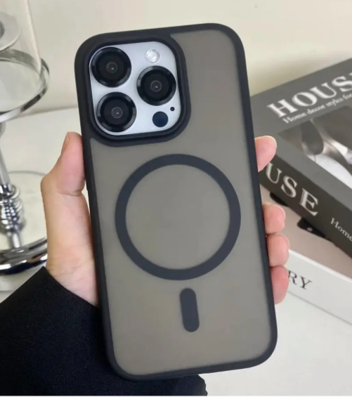  Iphone 14 Promax ve 15 Promax Uyumlu Magsafe Özellikli Mat Şeffaf Pürüzsüz Doku Silikon Kılıf
