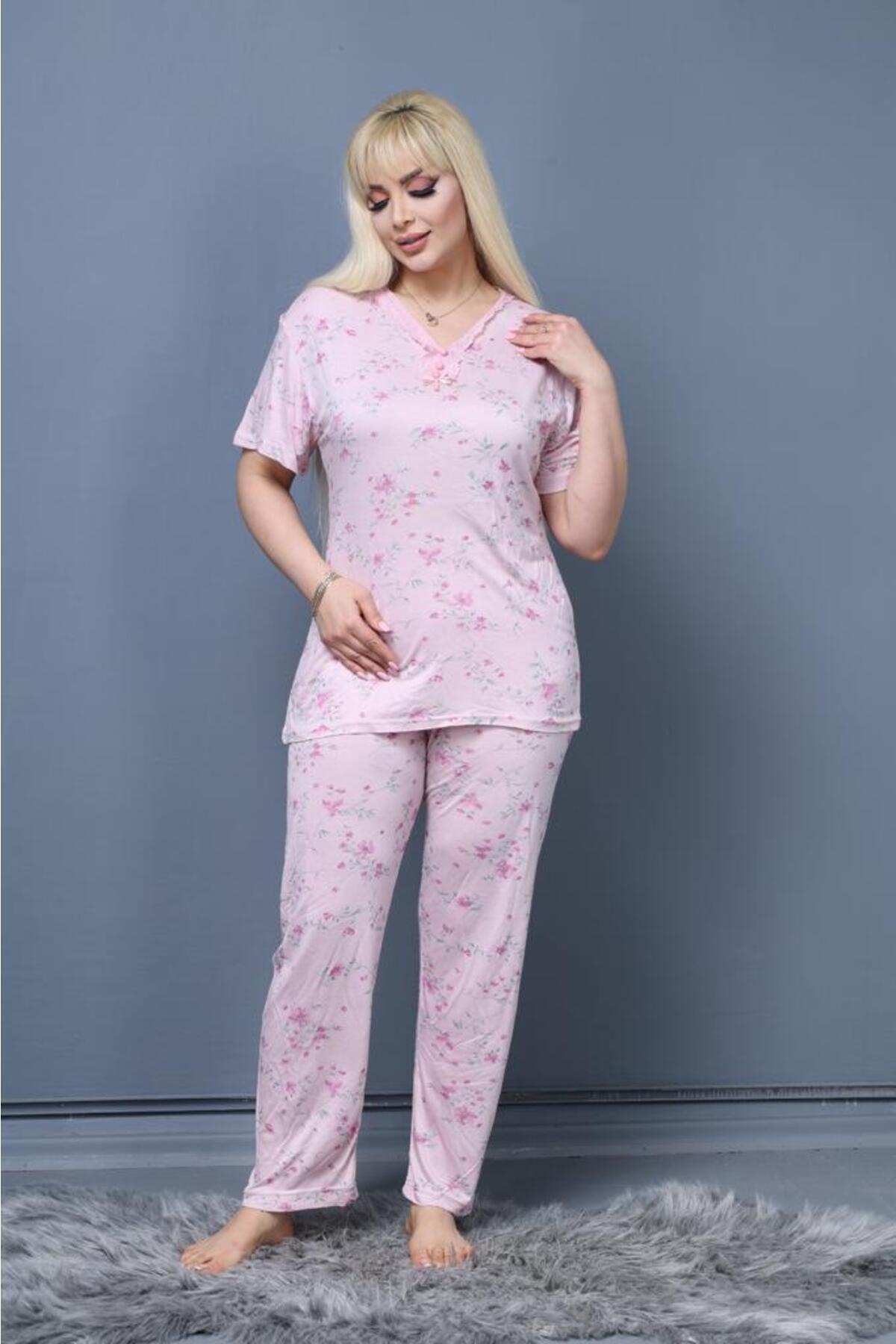 Pembe Renginde Çiçek Desenli Kısa Kollu Büyük Beden Pijama Takımı