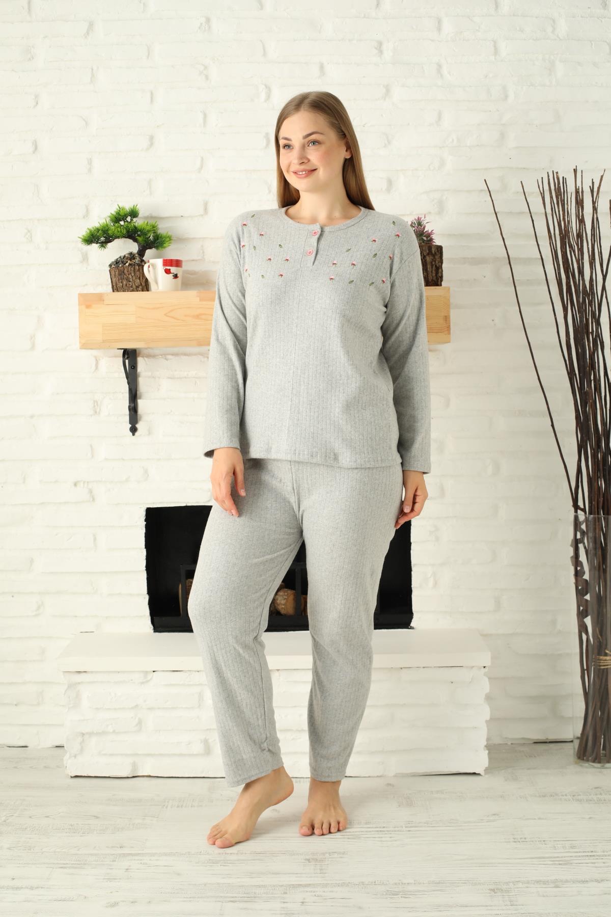 Gri Renginde Pembe Çıtır Çiçek Nakışlı Uzun Kollu Kadın Pijama Takımı