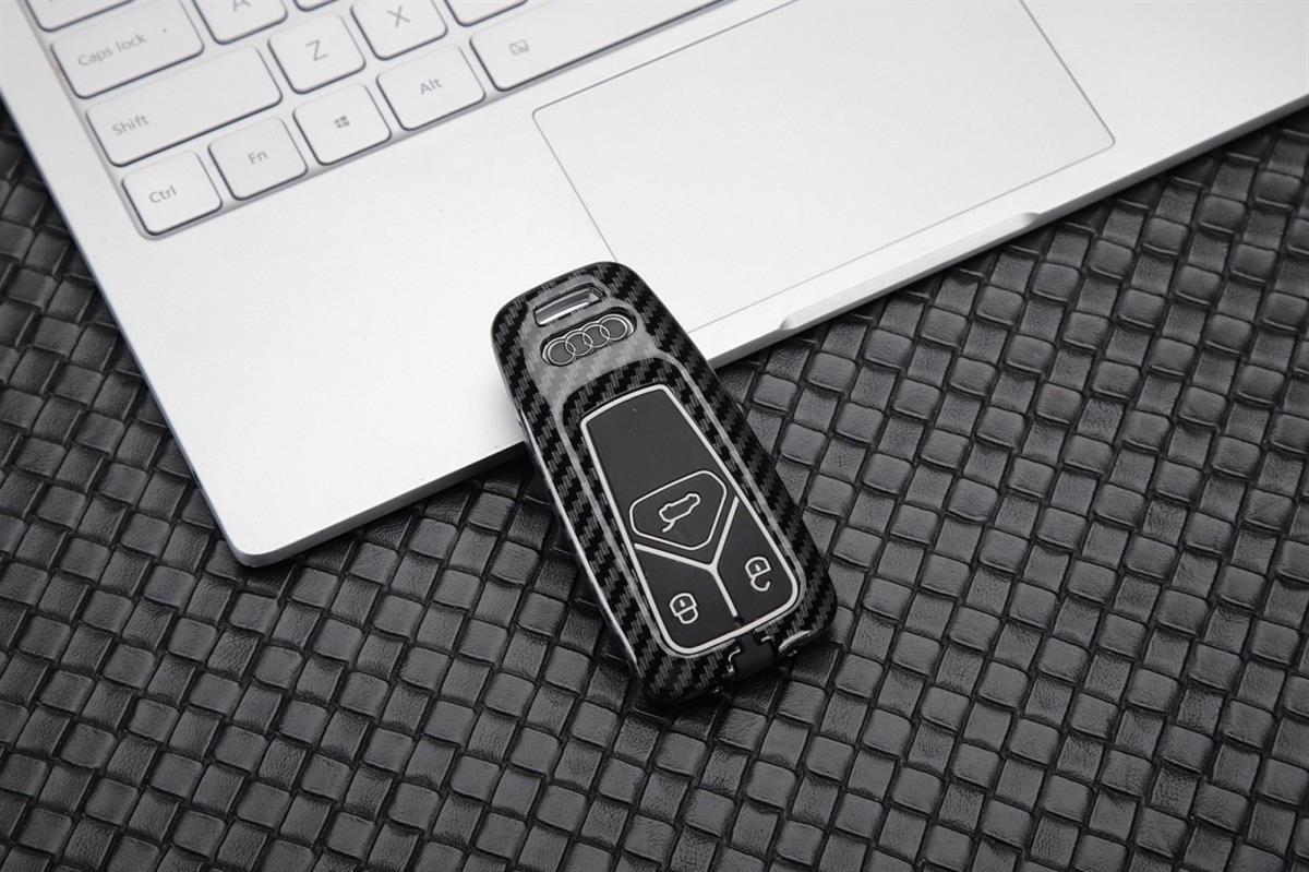 Audi Uyumlu Karbon Metal Anahtar Kılıfı