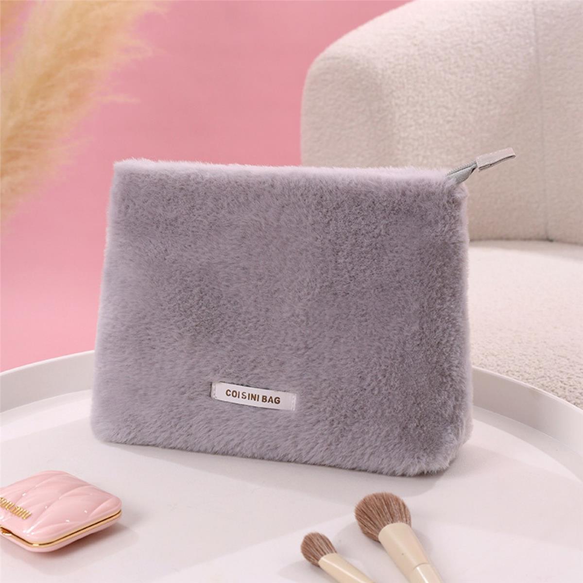 Peluş Makyaj ve Kozmetik Eşya Taşıma Çantası Geniş Hacimli Çanta Organizer