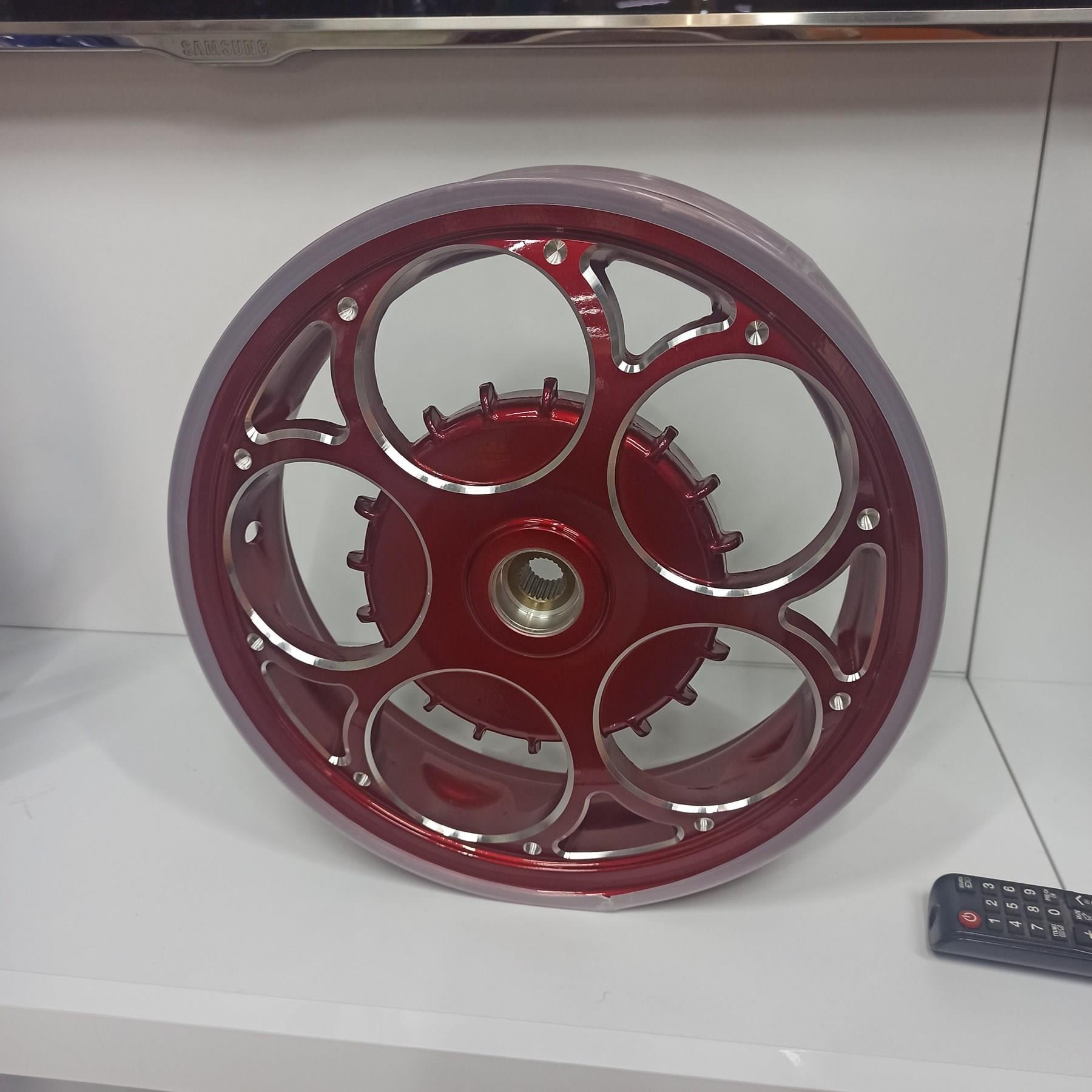 Vespa Yeni Nesil Alüminyum Alaşım Jant Ön Ve Arka 2 Li Set