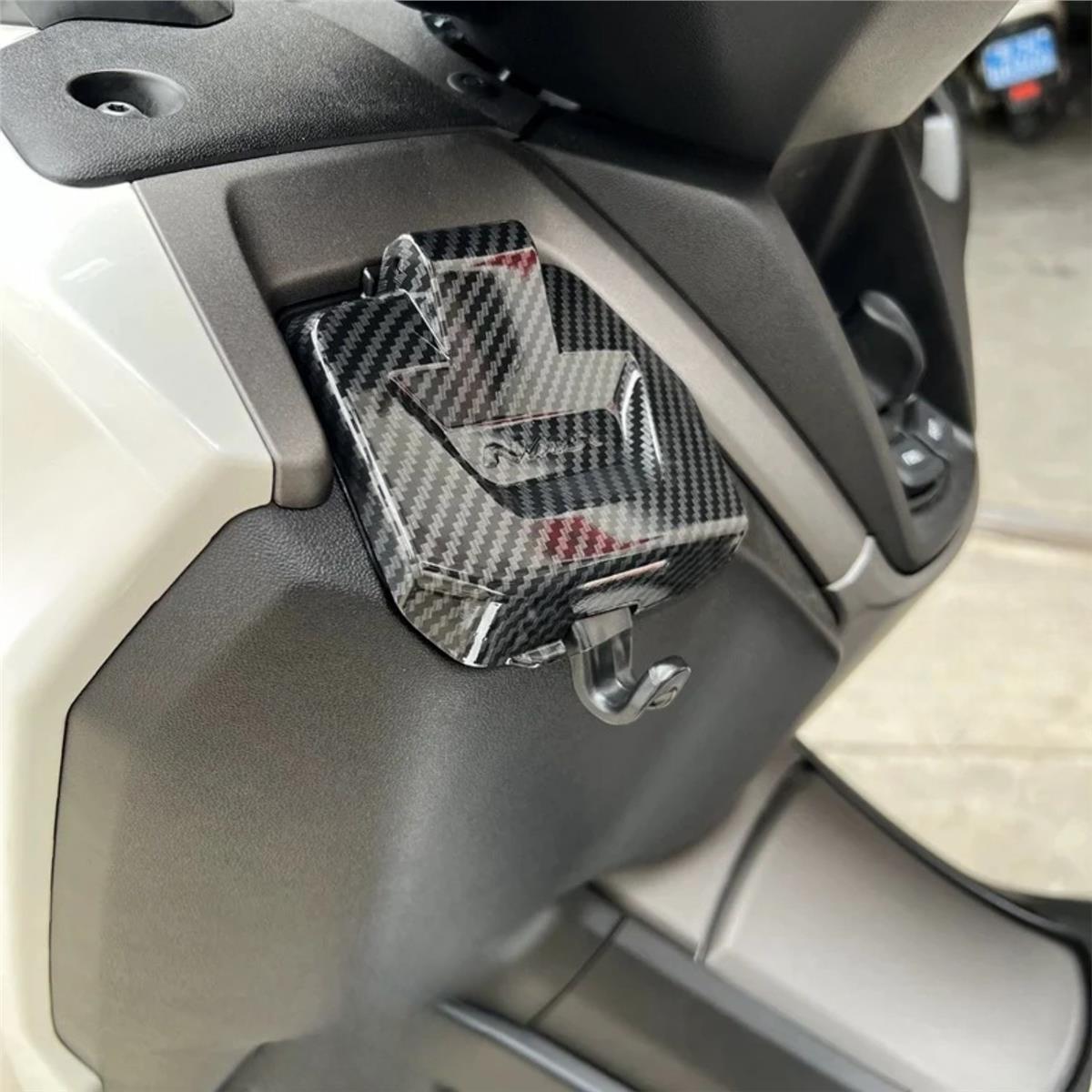 Yamaha NMAX 2025 Sele Altı Takım Kutusu Kapağı Karbon