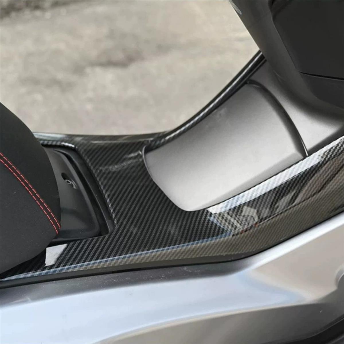 Yamaha NMAX 2025 Yakıt Deposu Yan Kapak Karbon Desen