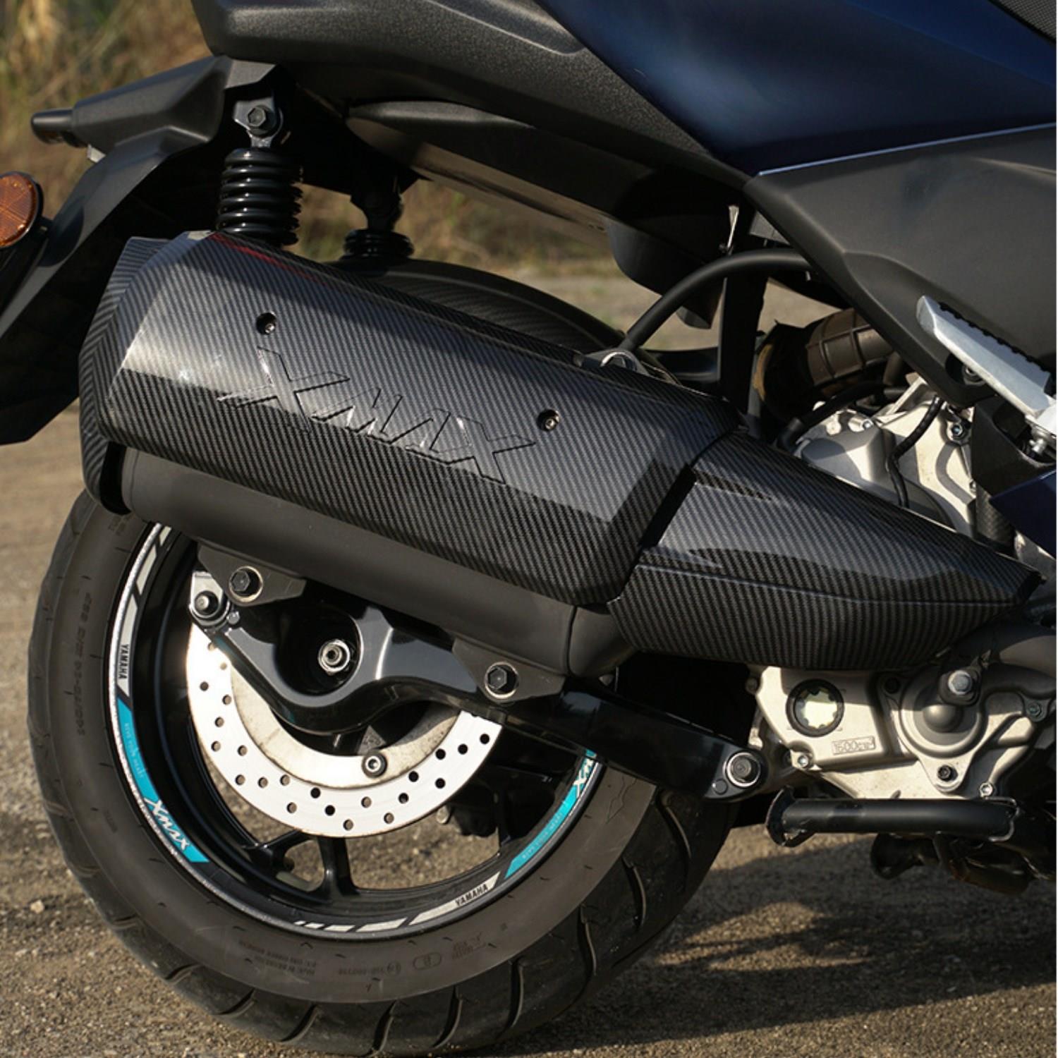 Yamaha XMAX 300 2017-2023 Egzoz Dış Gövde Karbon Kapağı