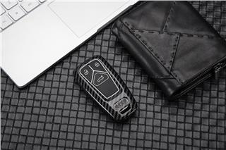 Audi Uyumlu Karbon Metal Anahtar Kılıfı