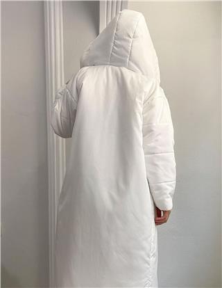 Kadın Oversize Cepli Kapüşonlu Uzun Astarlı Mont BEYAZ
