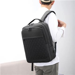Laptop Notebook 15,6 inç Sırt Çantası Usb Şarj Girişli Yeni Nesil Seyahat İş Ve Okul Çantası