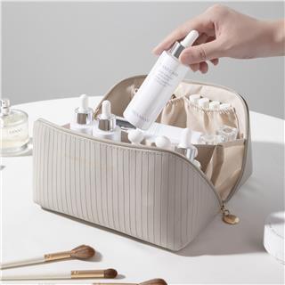 Makyaj Malzemesi Düzenleyici Çanta Sıvı Geçirmez Deri Seyahat Kozmetik Taşıma Çantası ve Organizer