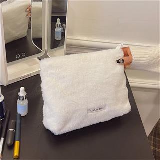 Peluş Makyaj ve Kozmetik Eşya Taşıma Çantası Geniş Hacimli Çanta Organizer
