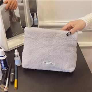 Peluş Makyaj ve Kozmetik Eşya Taşıma Çantası Geniş Hacimli Çanta Organizer