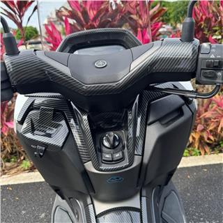 Yamaha NMAX 2025 Kontak Paneli Çerçevesi Karbon Desen
